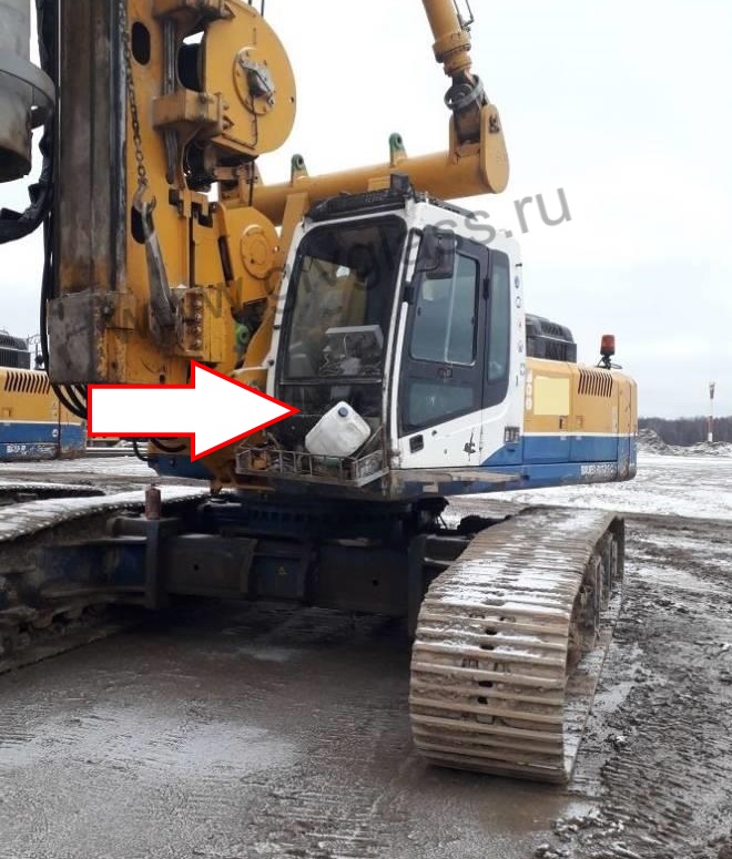 Буровая установка Bauer BG-25H - Стекло лобовое нижнее (закаленное), фон зеленый,толщина 5 мм, размер 570 мм * 790 мм

 